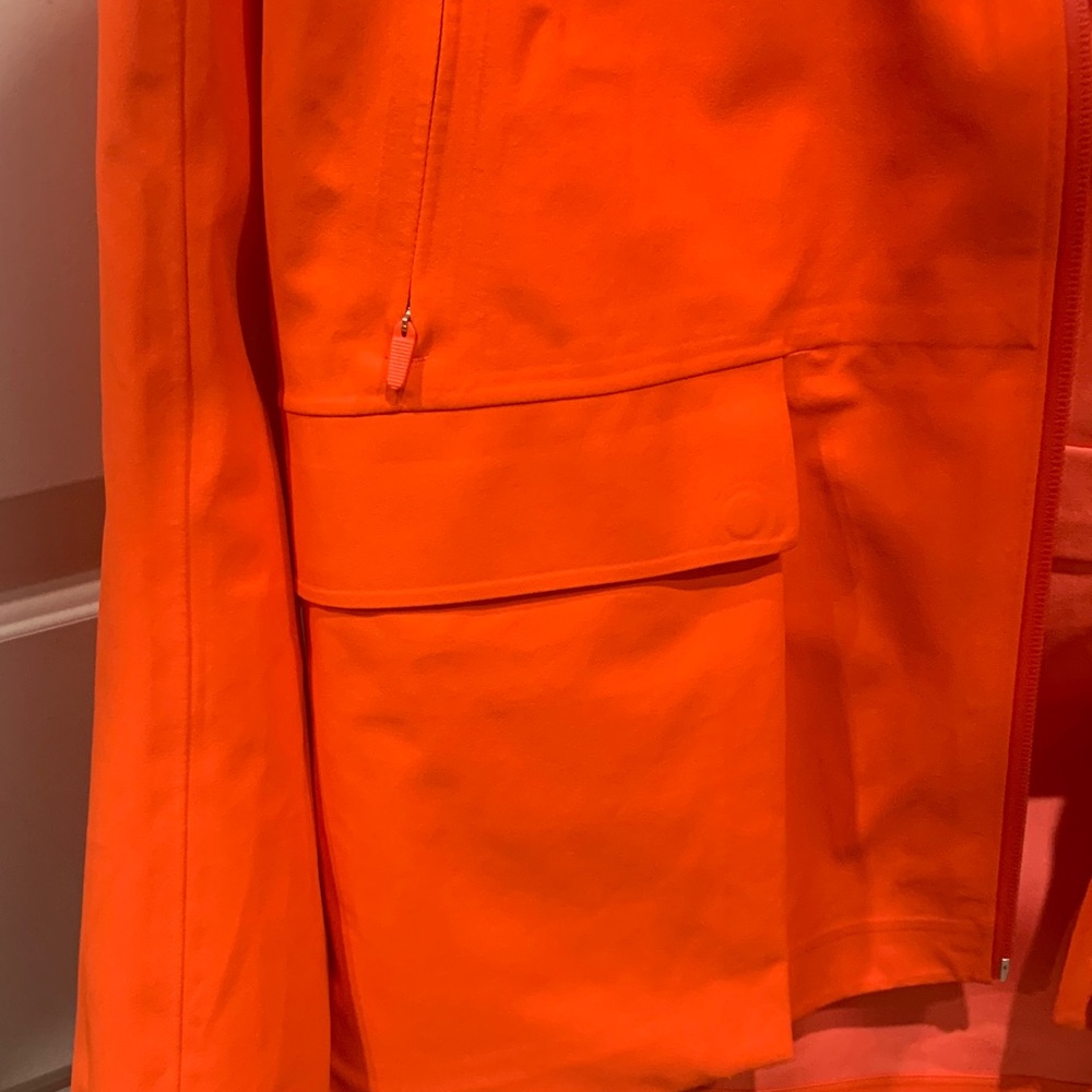 Lululemon Rainchaser Jacket - Picture 4 of 5